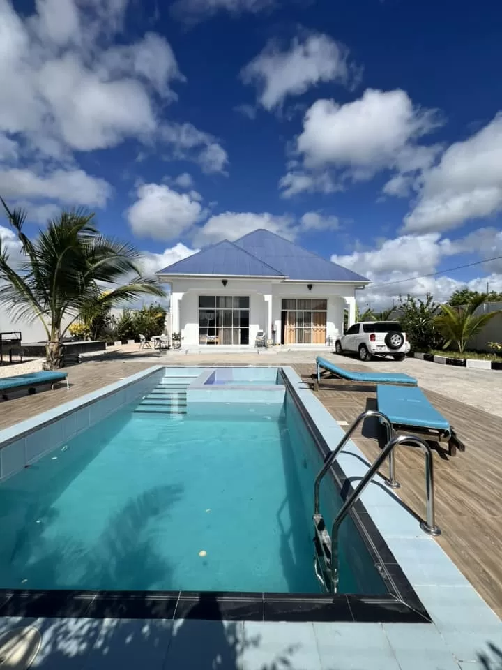 Beautiful cozy house is available FOR RENT in JAMBIANI ZANZIBAR/10179